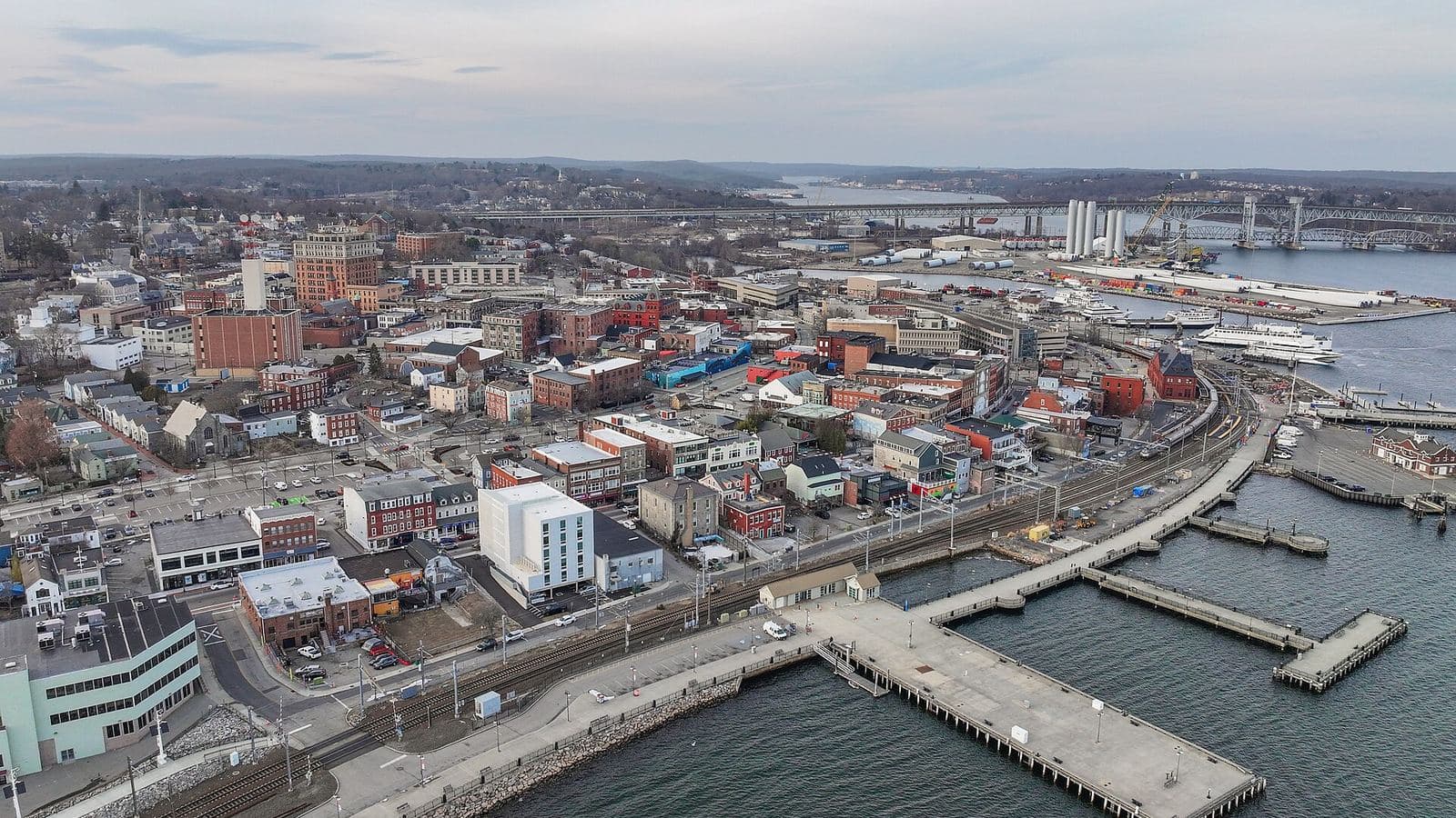 Photo: Quintin Soloviev (CC BY 4.0), via Wikimedia Commons Downtown New London, Connecticut, and the Thames River waterfront from above